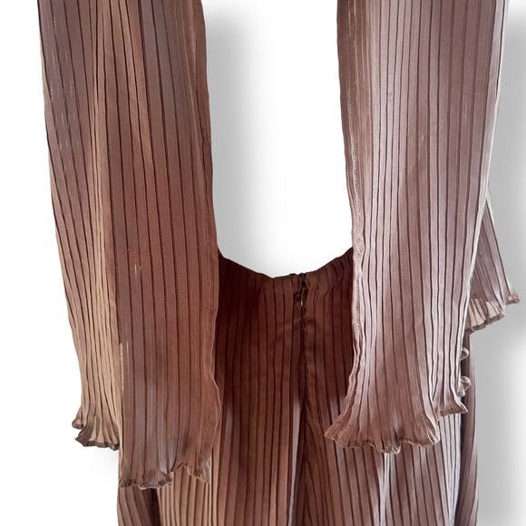 Lush One Piece Mocha Romper Pleated Sleeveless Brown Size M - Picture 6 of 12